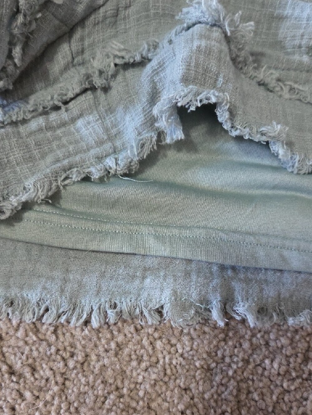 Women's Sage Green Tie-Waist Linen-Blend Shorts - Picture 3 of 3